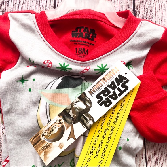 Baby Yoda Christmas PJ New - Picture 4 of 4
